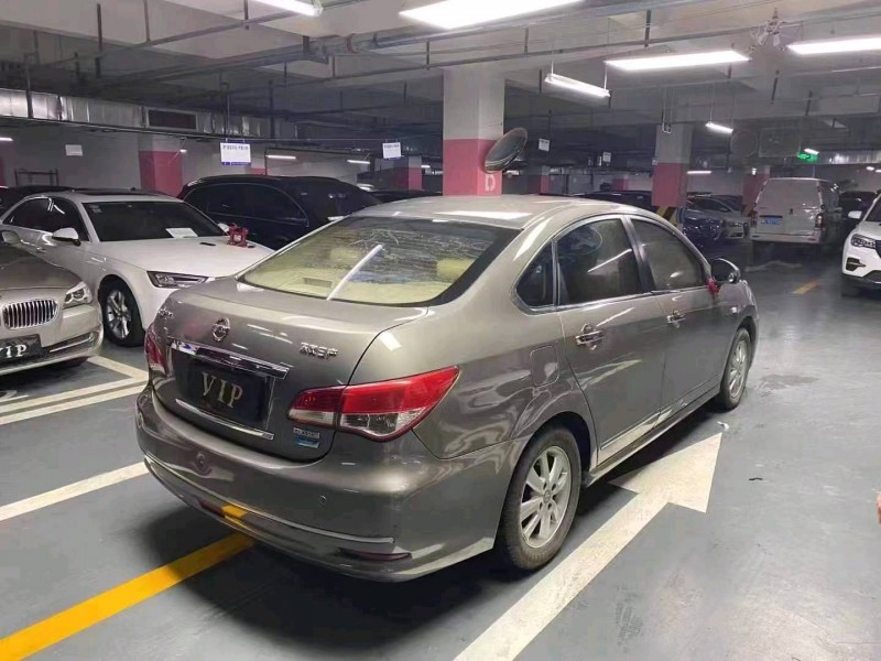 成都14年日產軒逸9