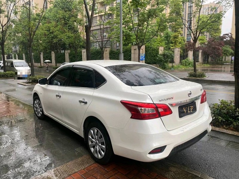 成都20年日產軒逸9