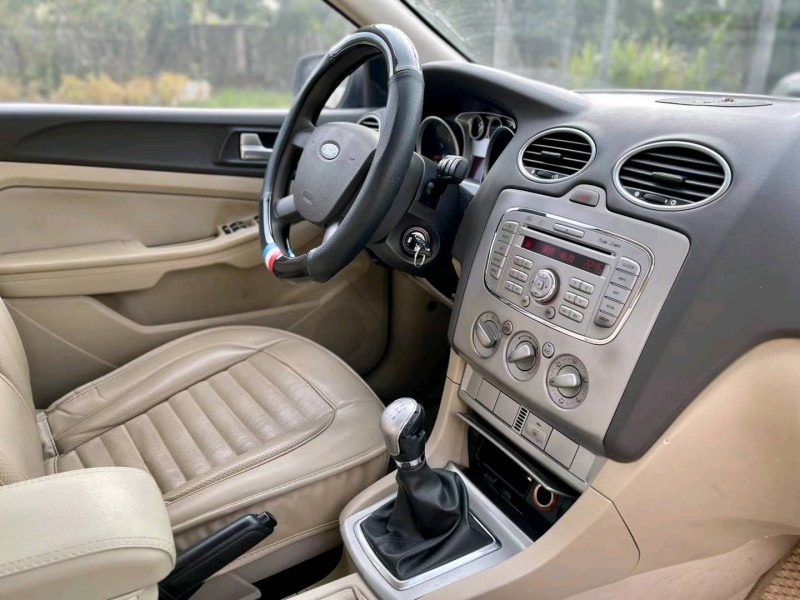 东莞13年福特福克斯8