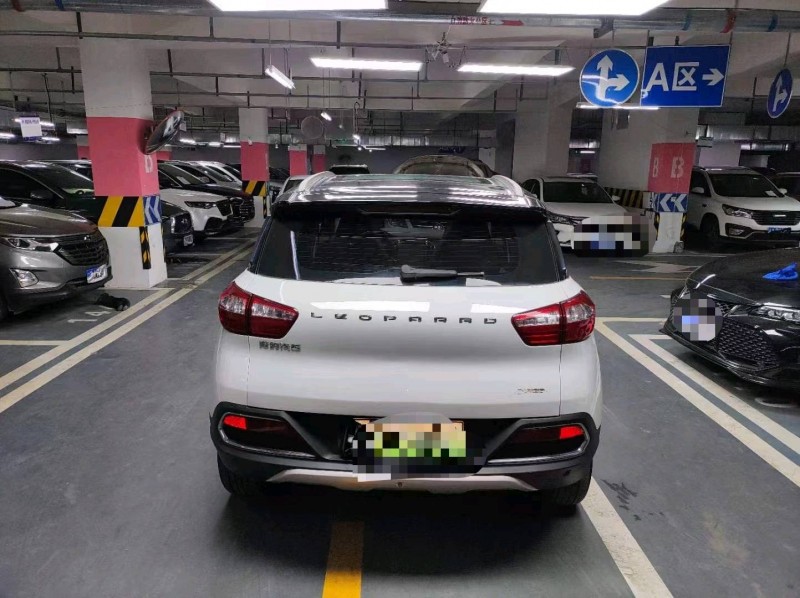 成都19年獵豹汽車CS97