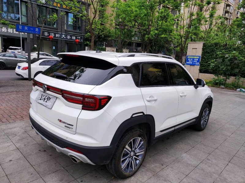 成都19年長安汽車CS358