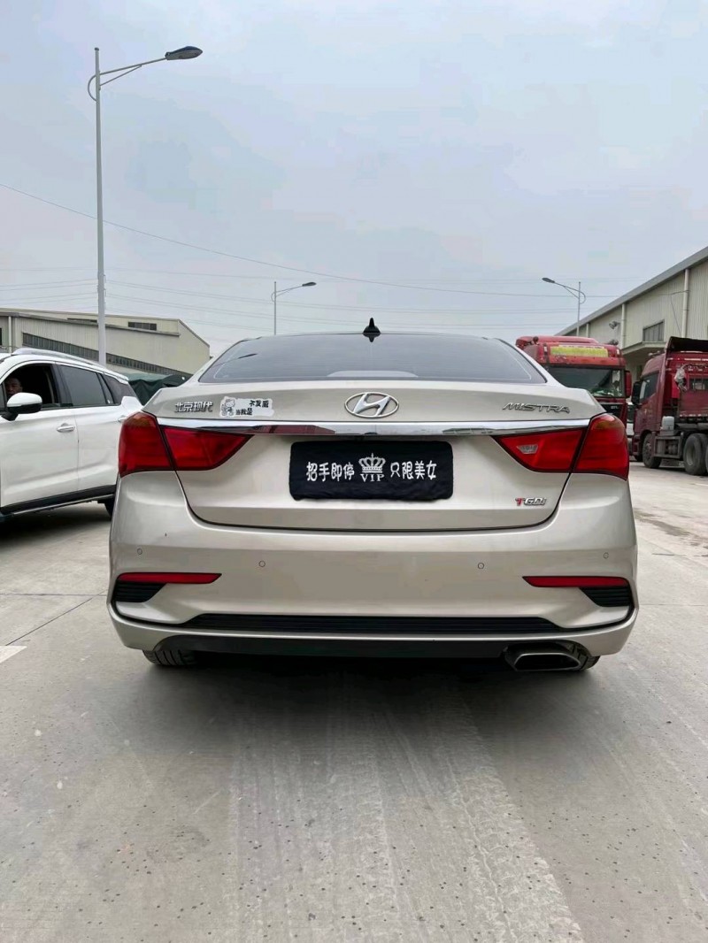 东莞18年现代名图8