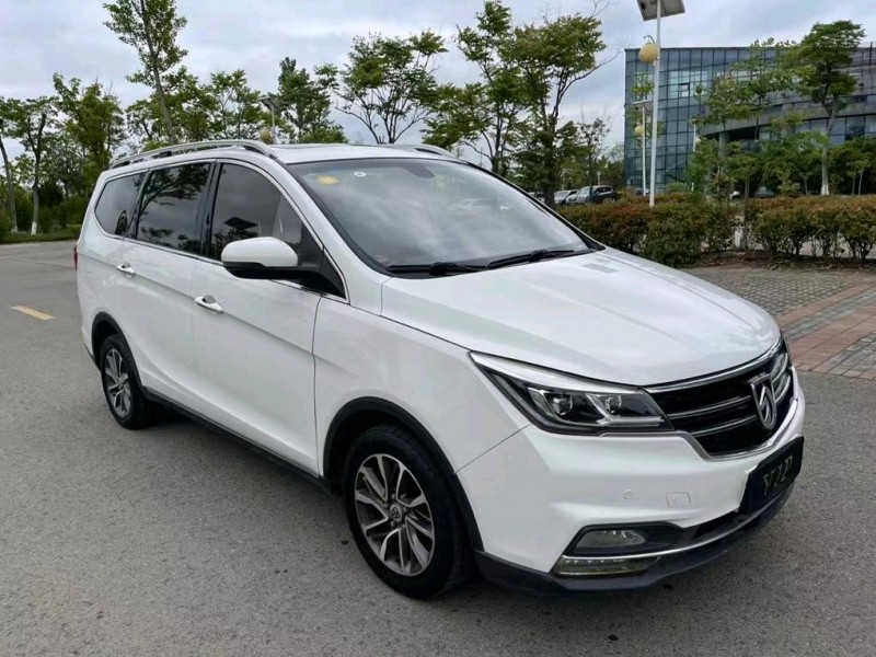 鹽城19年寶駿7302