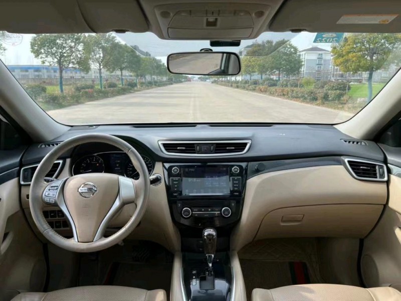 鹽城14年日產奇駿8