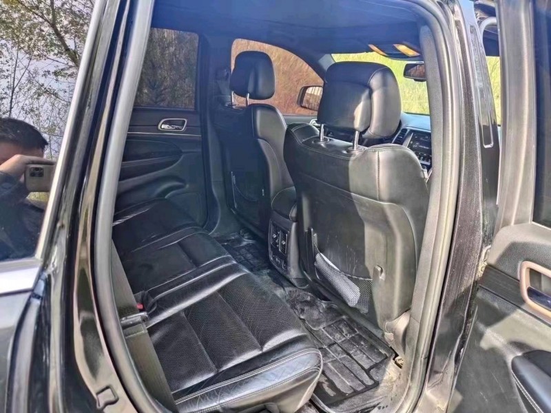保定13年Jeep大切諾基7
