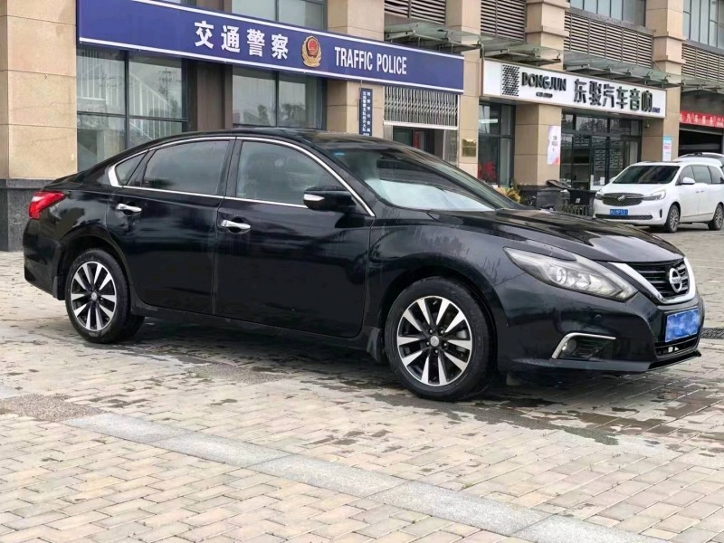 渭南18年日產天籟2