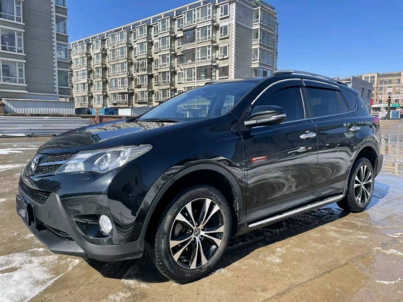 沈陽16年豐田RAV42