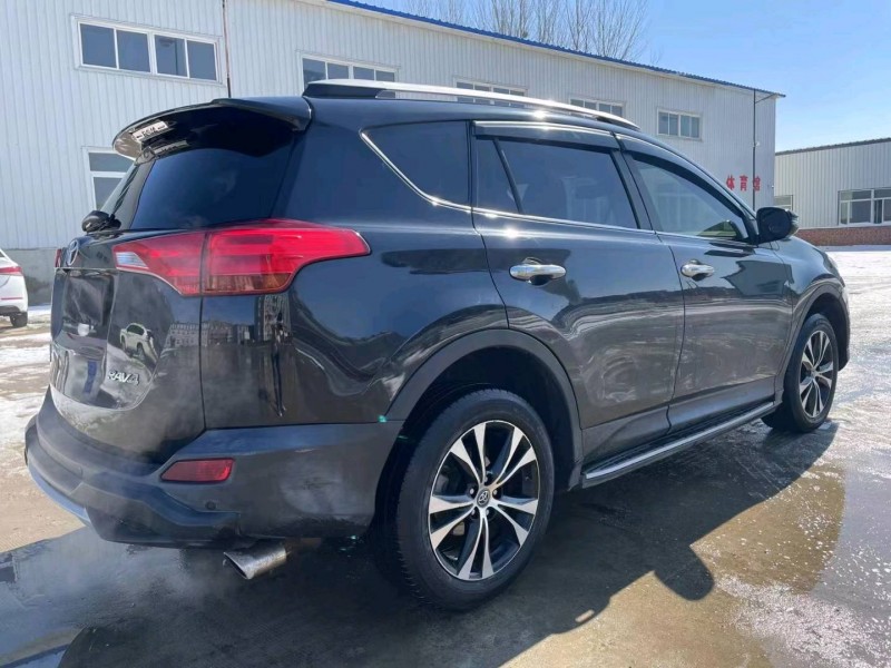 沈陽16年豐田RAV44
