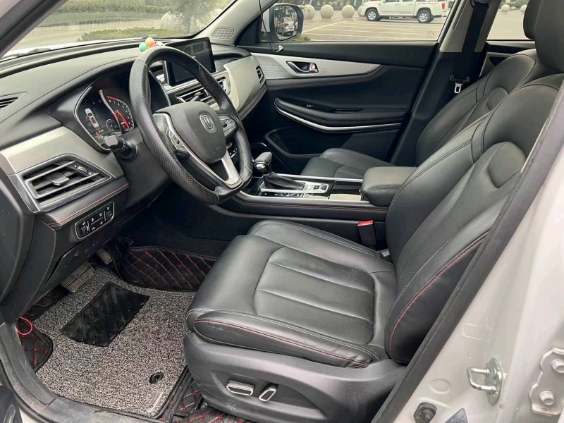 徐州20年长安汽车CS757