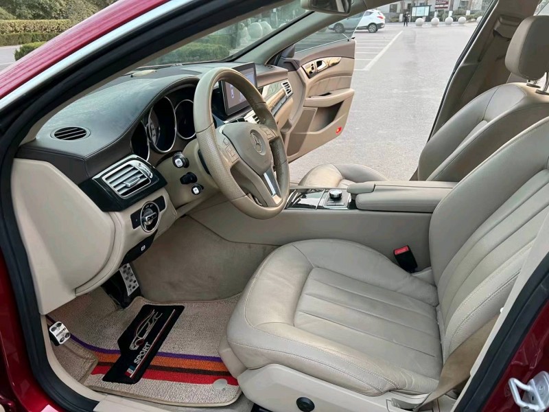 徐州14年奔驰CLS3