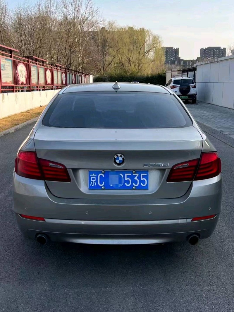 北京12年宝马5系9