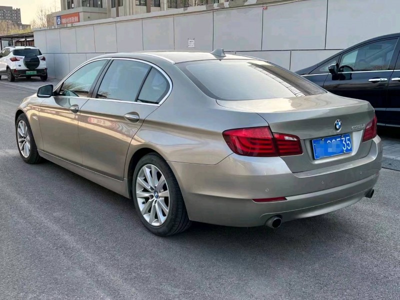 北京12年宝马5系8