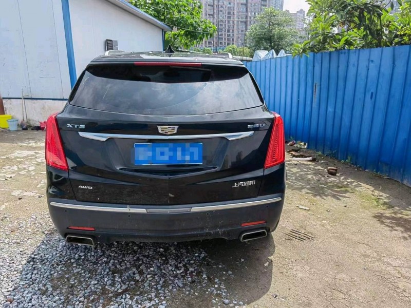 安陽18年凱迪拉克XT52