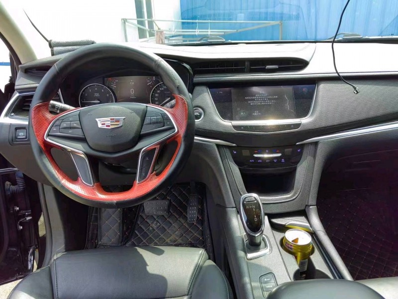 安陽18年凱迪拉克XT56