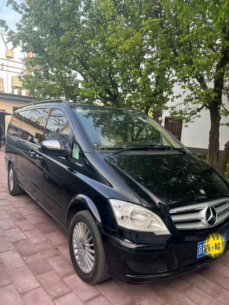 北京15年奔驰唯雅诺3