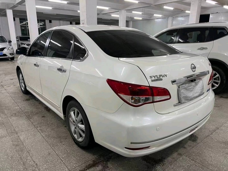 吉安19年日產軒逸5