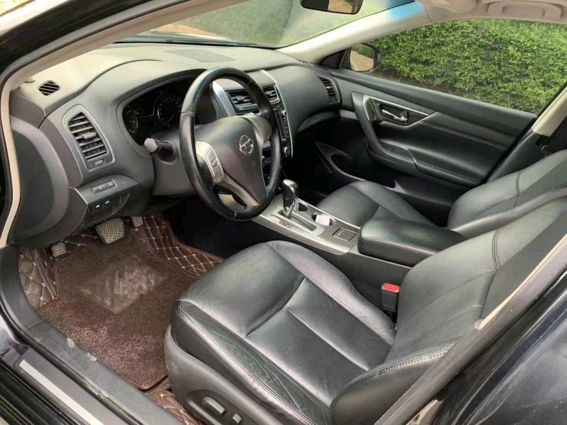 本溪13年日產天籟8