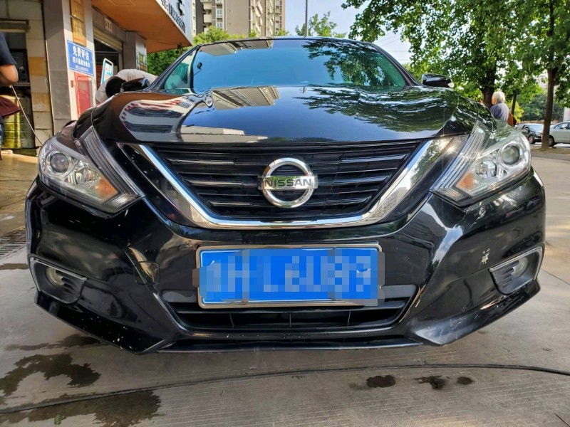 成都17年日產天籟8