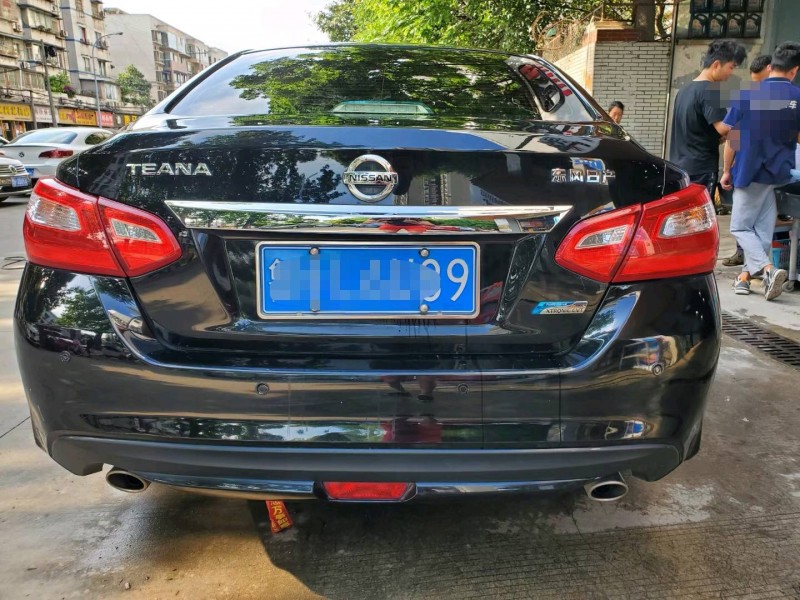成都17年日產天籟9