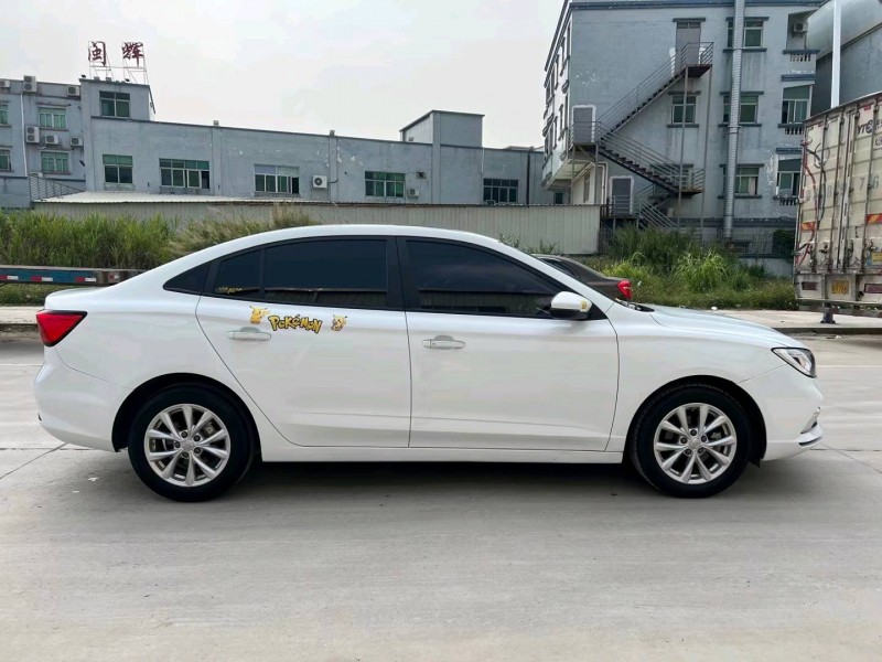 東莞20年榮威i57