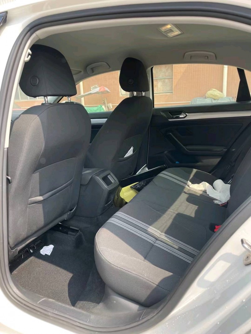 东莞17年大众凌渡5