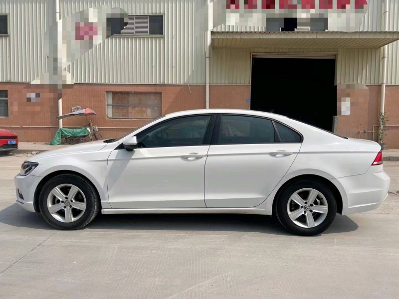 东莞17年大众凌渡9