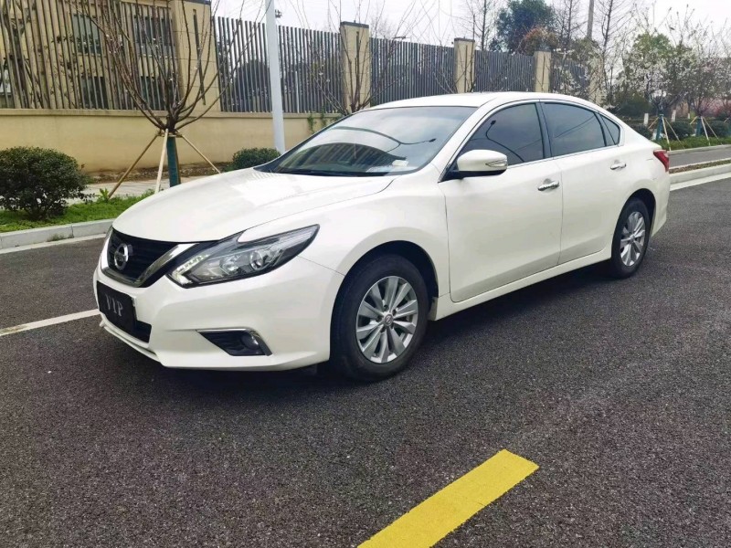 蘇州18年日產天籟3