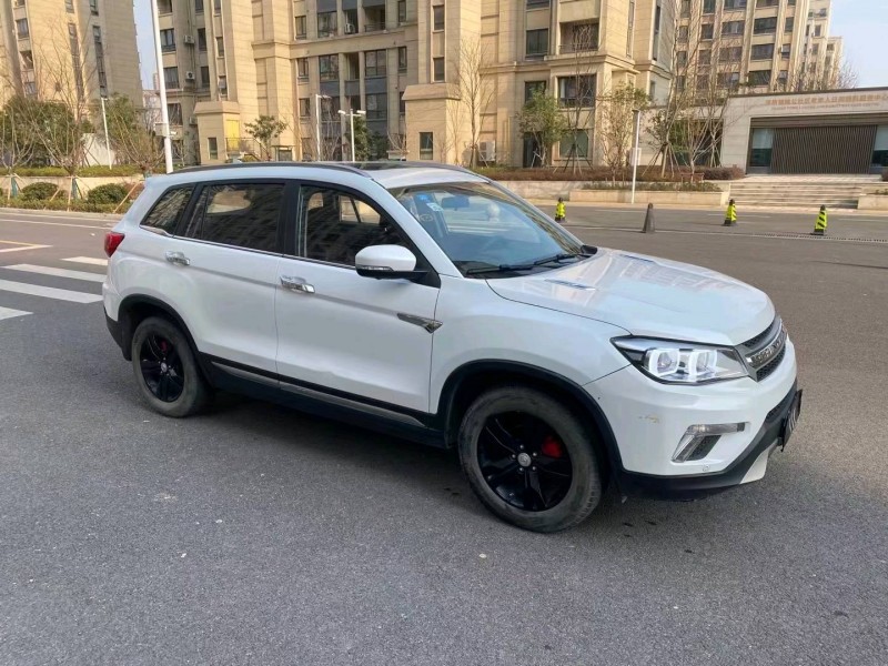 蘇州16年長安汽車CS752