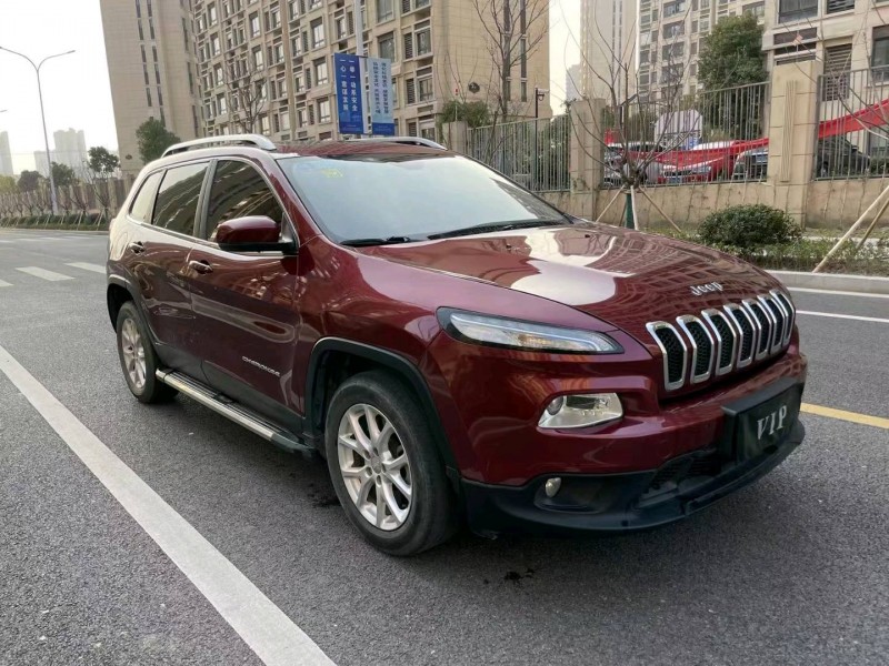 蘇州17年Jeep自由光2