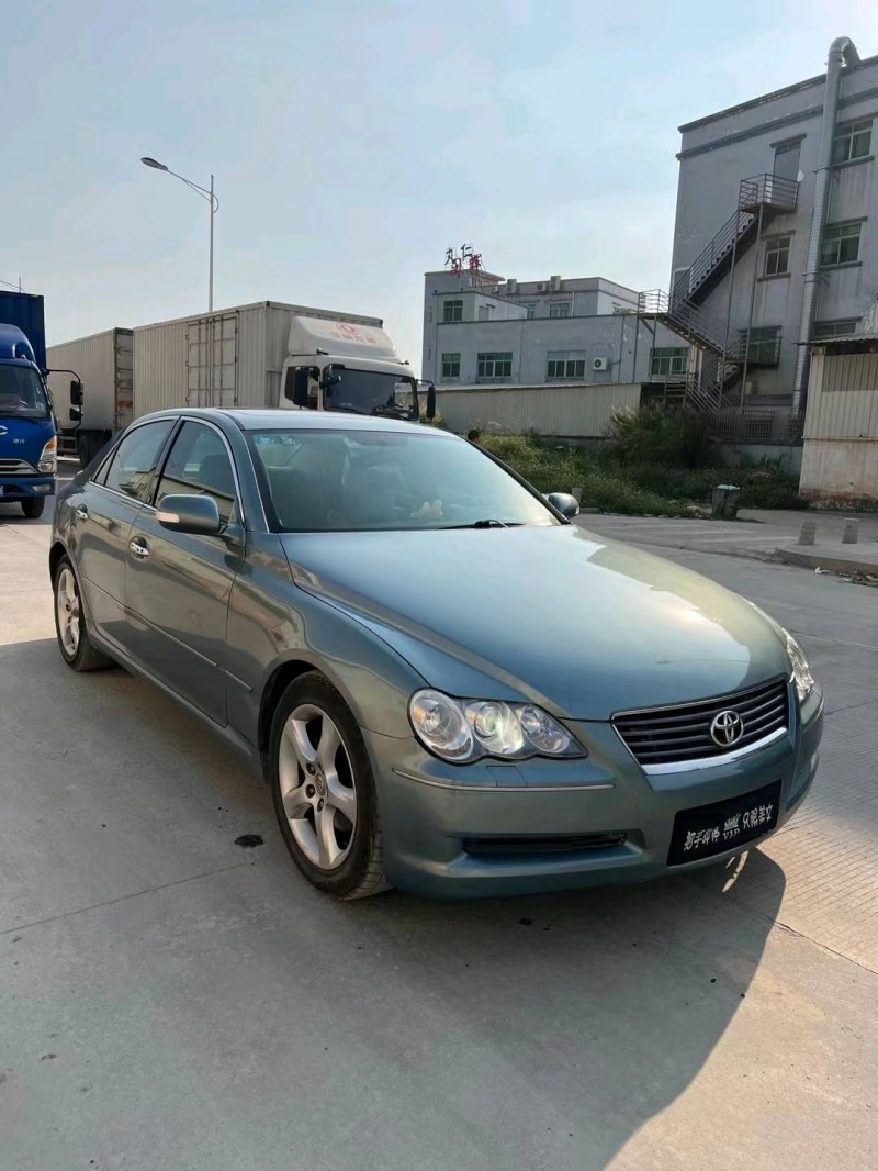 东莞09年丰田锐志3