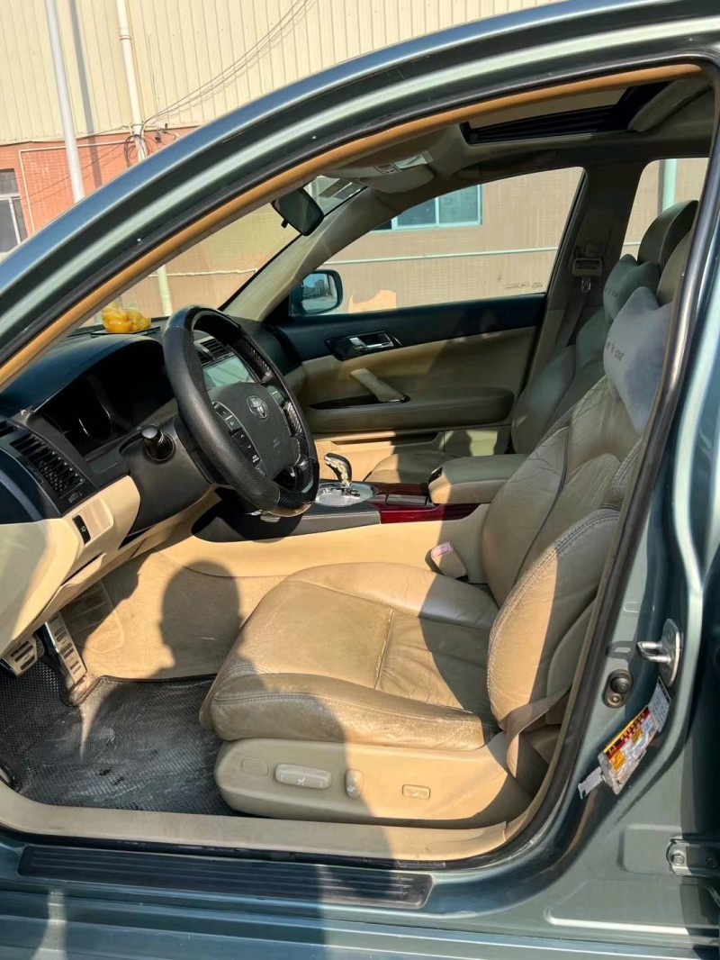 东莞09年丰田锐志5