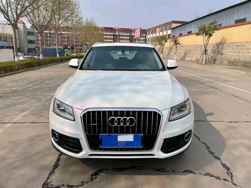 東營13年奧迪Q58