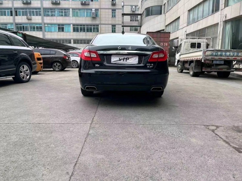 嘉兴17年红旗H77