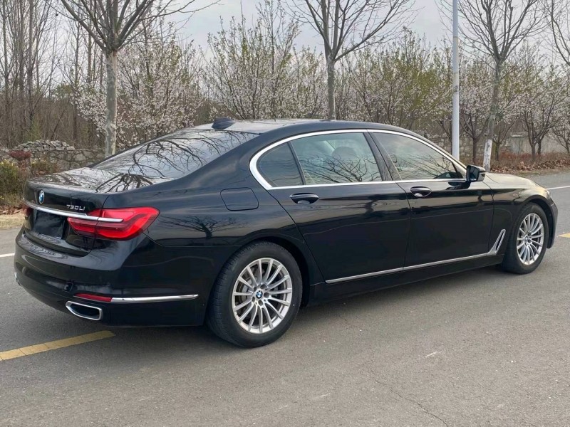 徐州17年宝马7系2