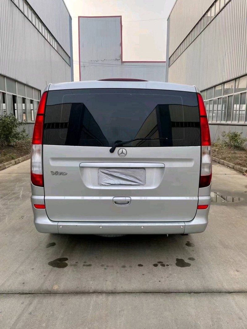 徐州12年奔驰威霆9