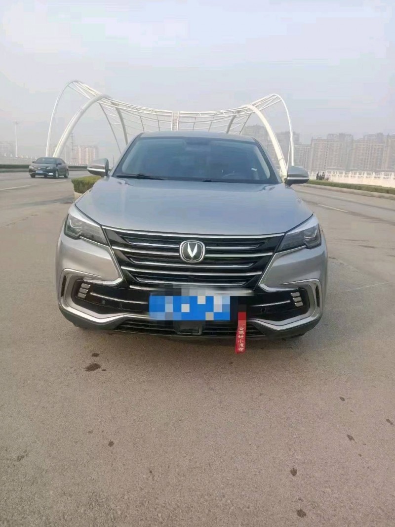 青島19年長安汽車CS851
