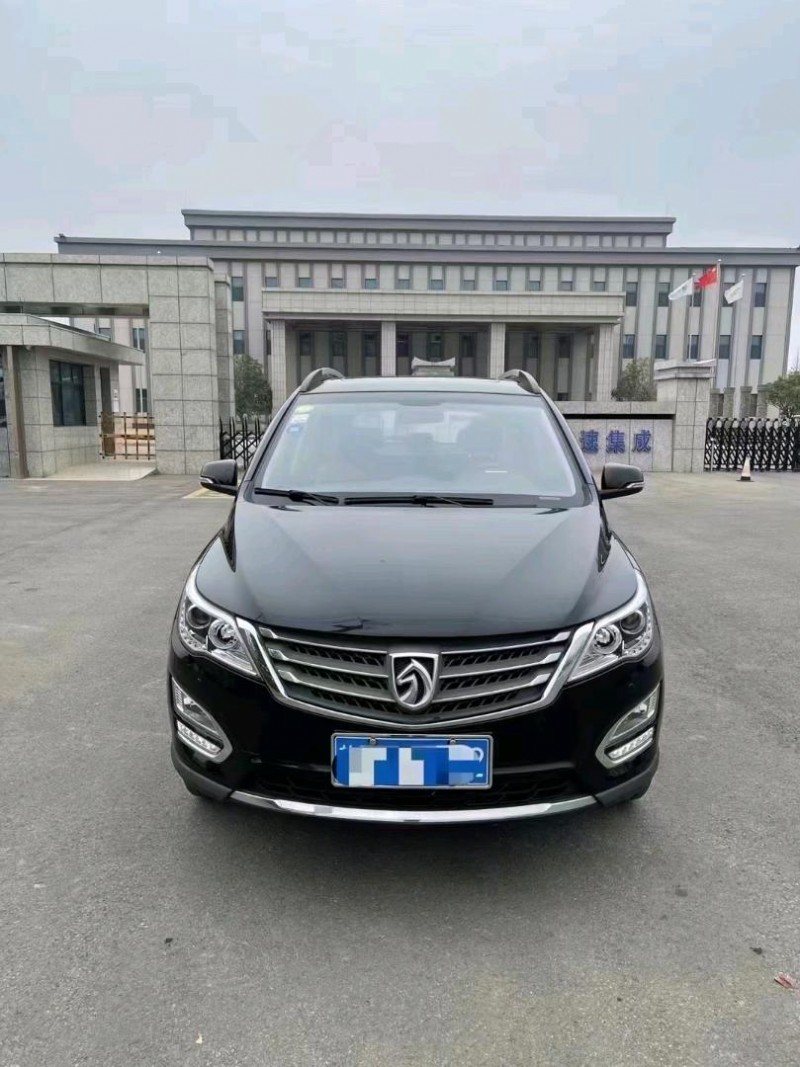 徐州18年寶駿5608