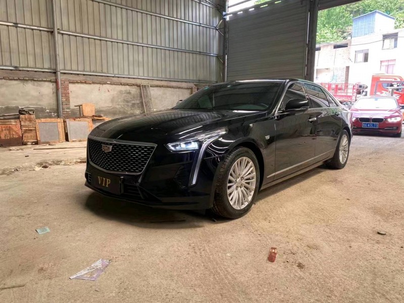 貴陽20年凱迪拉克CT62