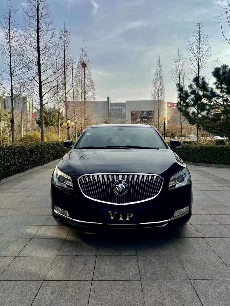 聊城15年别克君越9