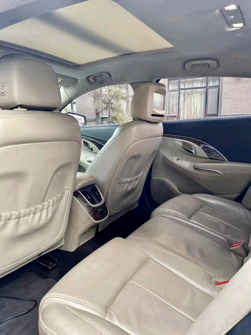 聊城15年别克君越3