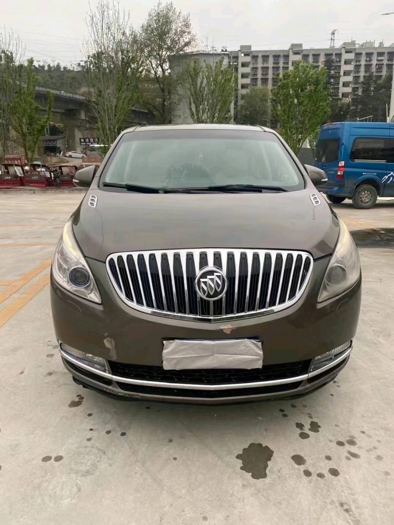 貴陽12年別克GL81