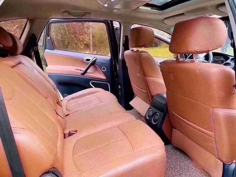 濰坊12年納智捷大7 SUV8