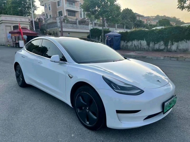 深圳19年特斯拉MODEL 32