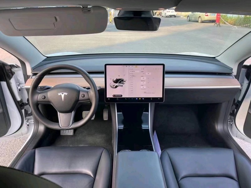 深圳19年特斯拉MODEL 35
