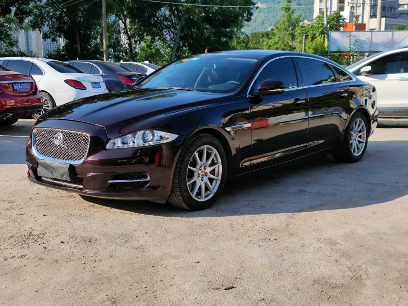 重慶15年捷豹XJ8
