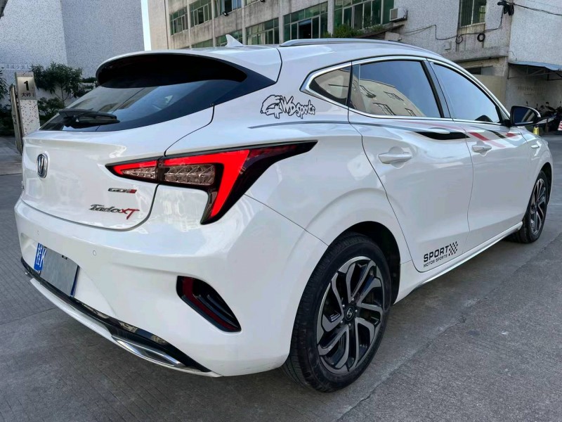 中山18年长安汽车逸动5