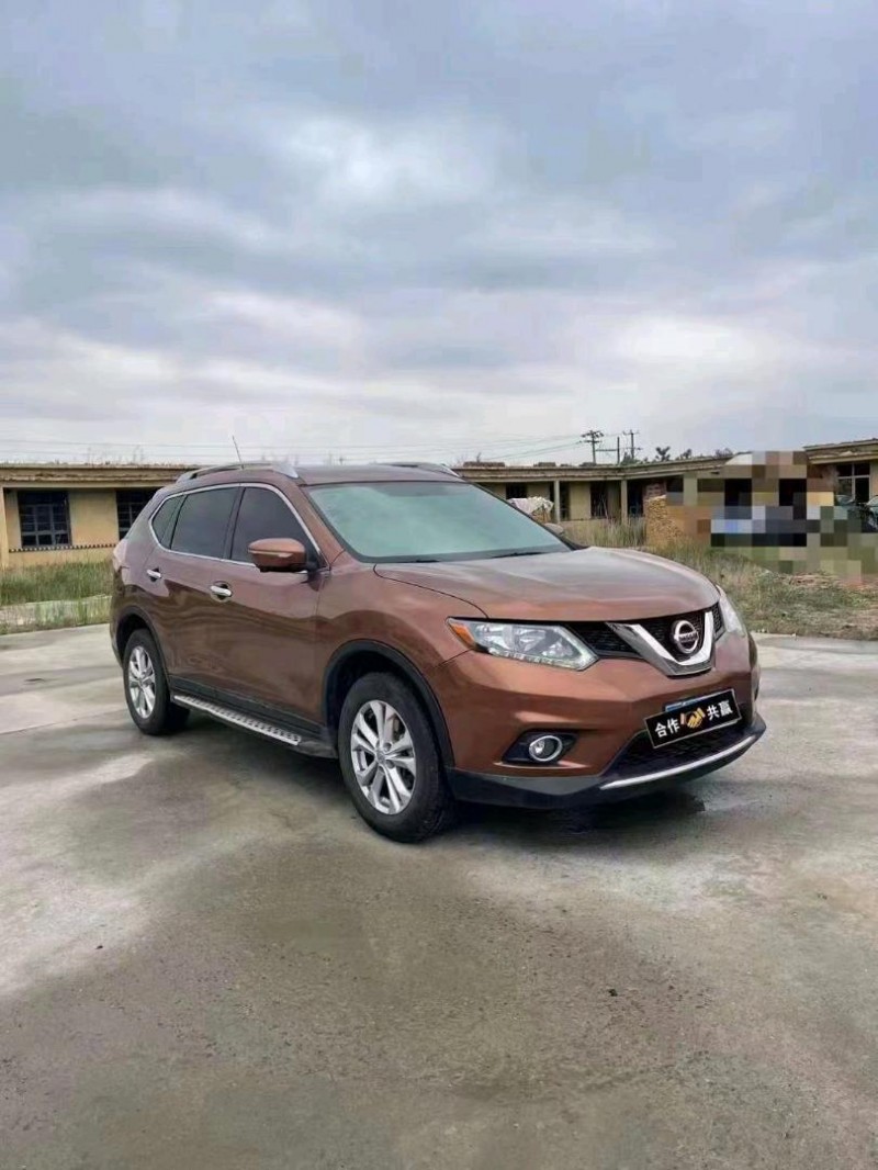 秦皇島15年日產奇駿2