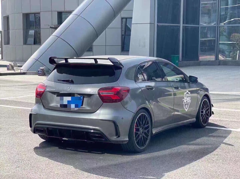 青島17年奔馳AMG4