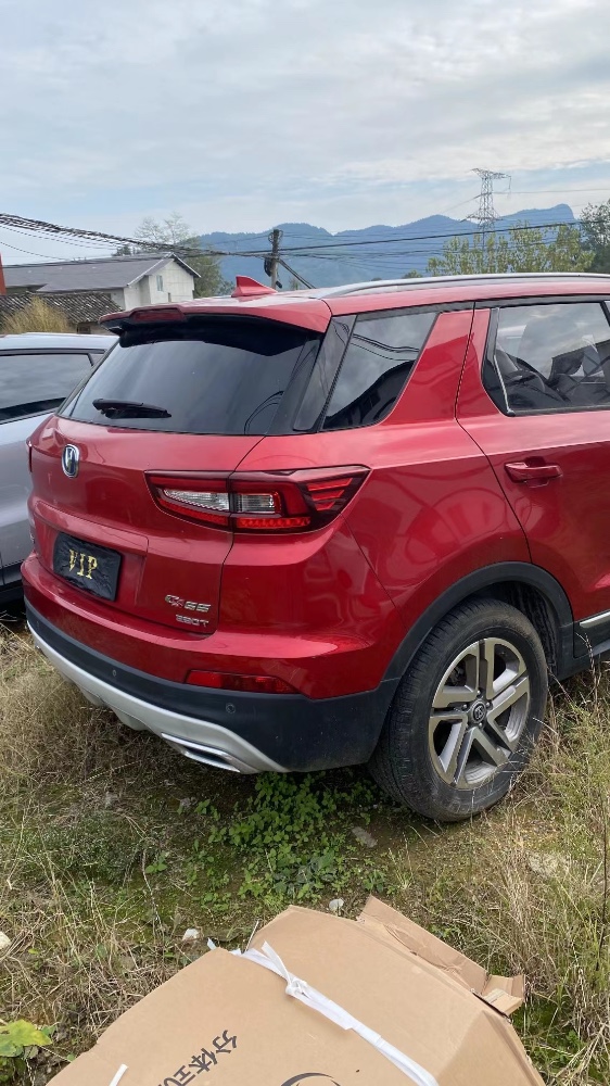 遵義18年長安汽車CS551