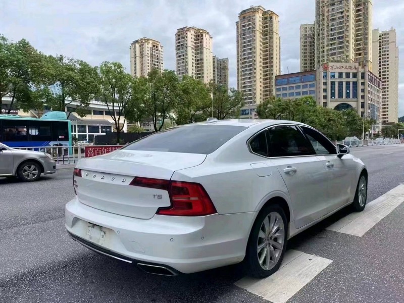安順17年沃爾沃S907